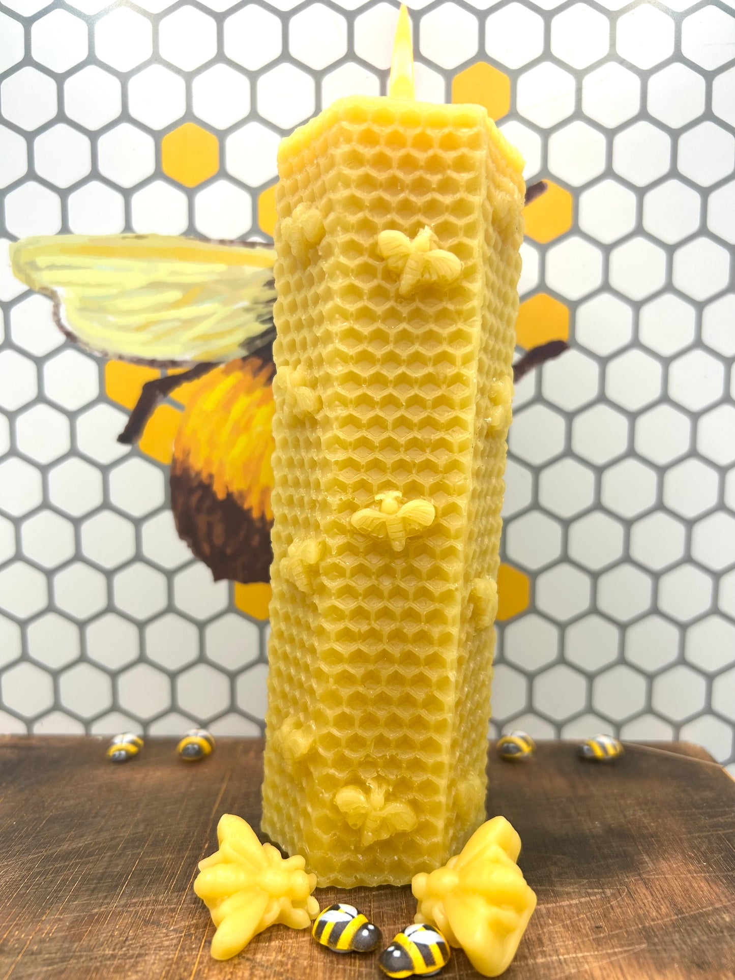 Beeswax Honeycomb Pattern Pillar Candle